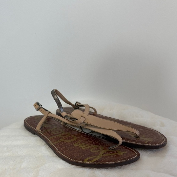 Sam Edelman Gigi Thong Sandal - Picture 2 of 8